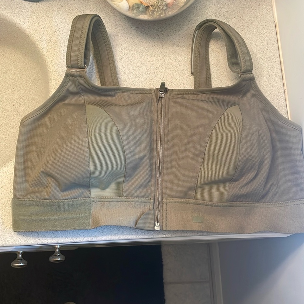 she fit high impact adjustable sports bra